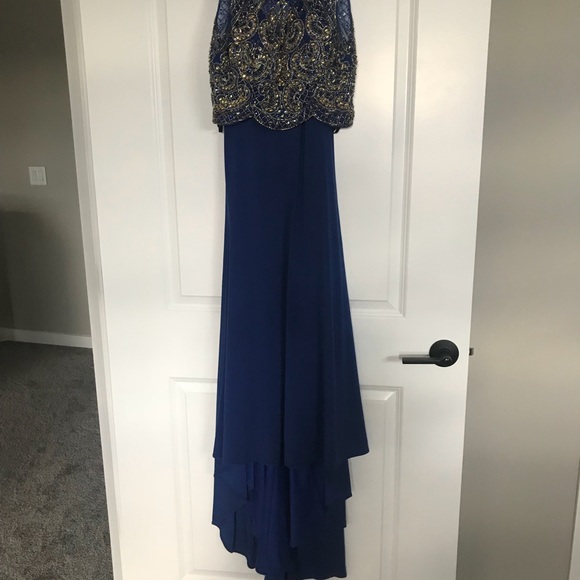 Prom dress - Picture 1 of 3